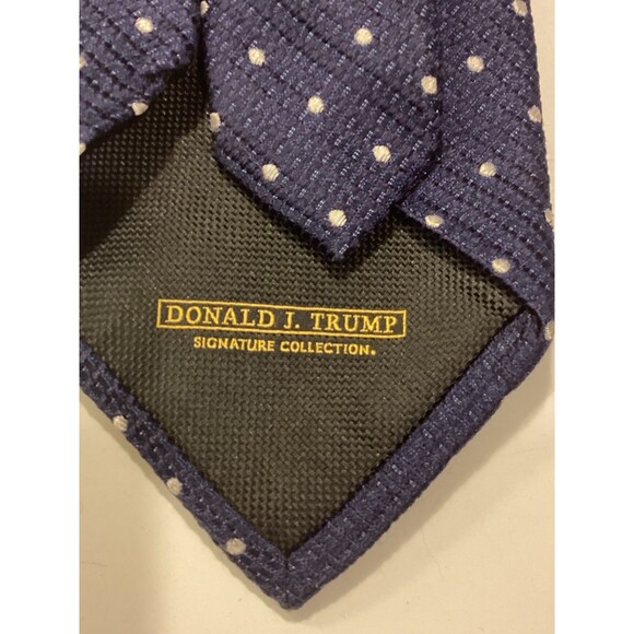 Donald J Trump Signature Collection Blue Polka Dot Silk Neck Tie 60"x 3-1/8” - Picture 3 of 6